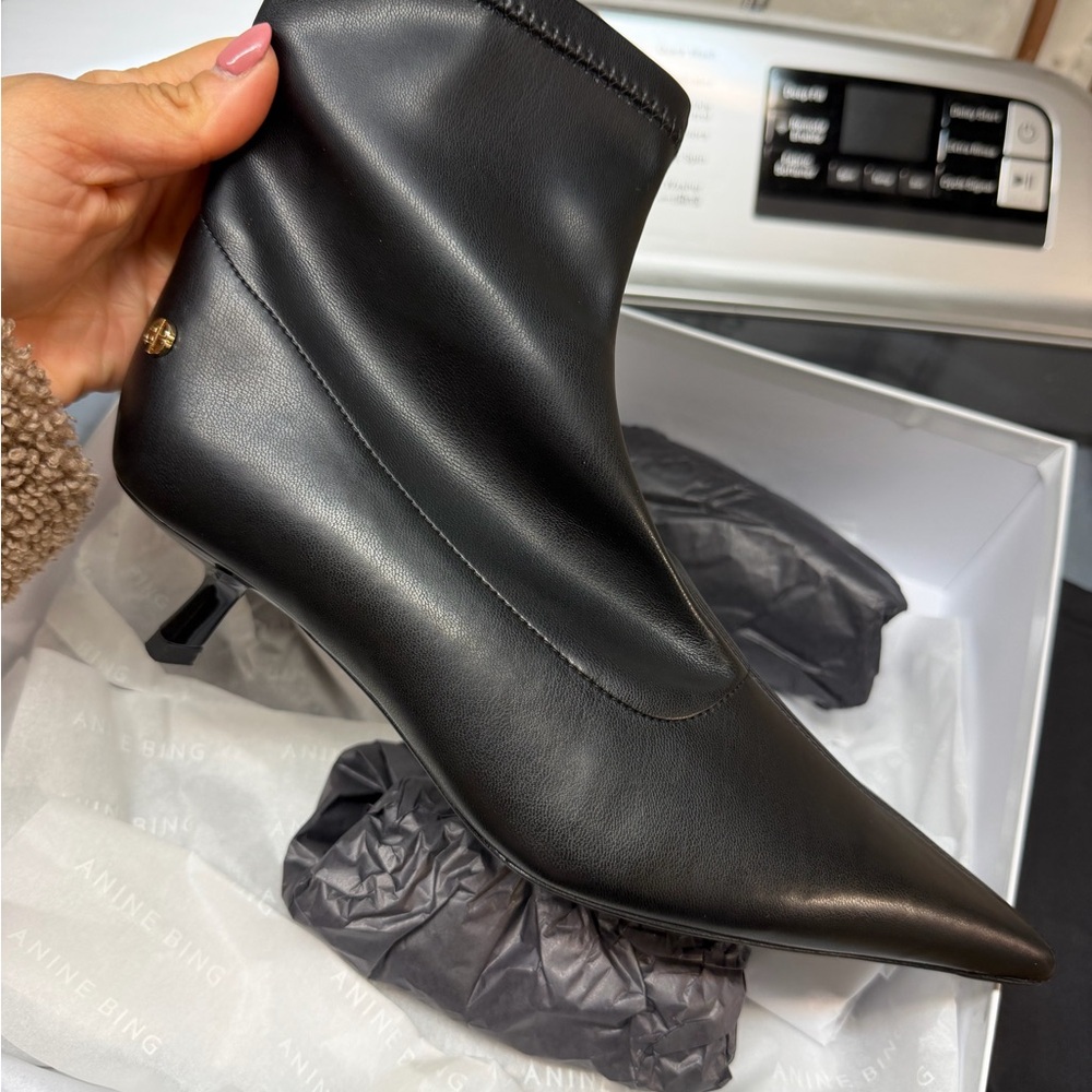 Anine Bing Black Leather Pointed Toe Kitten Heel Ankle Booties